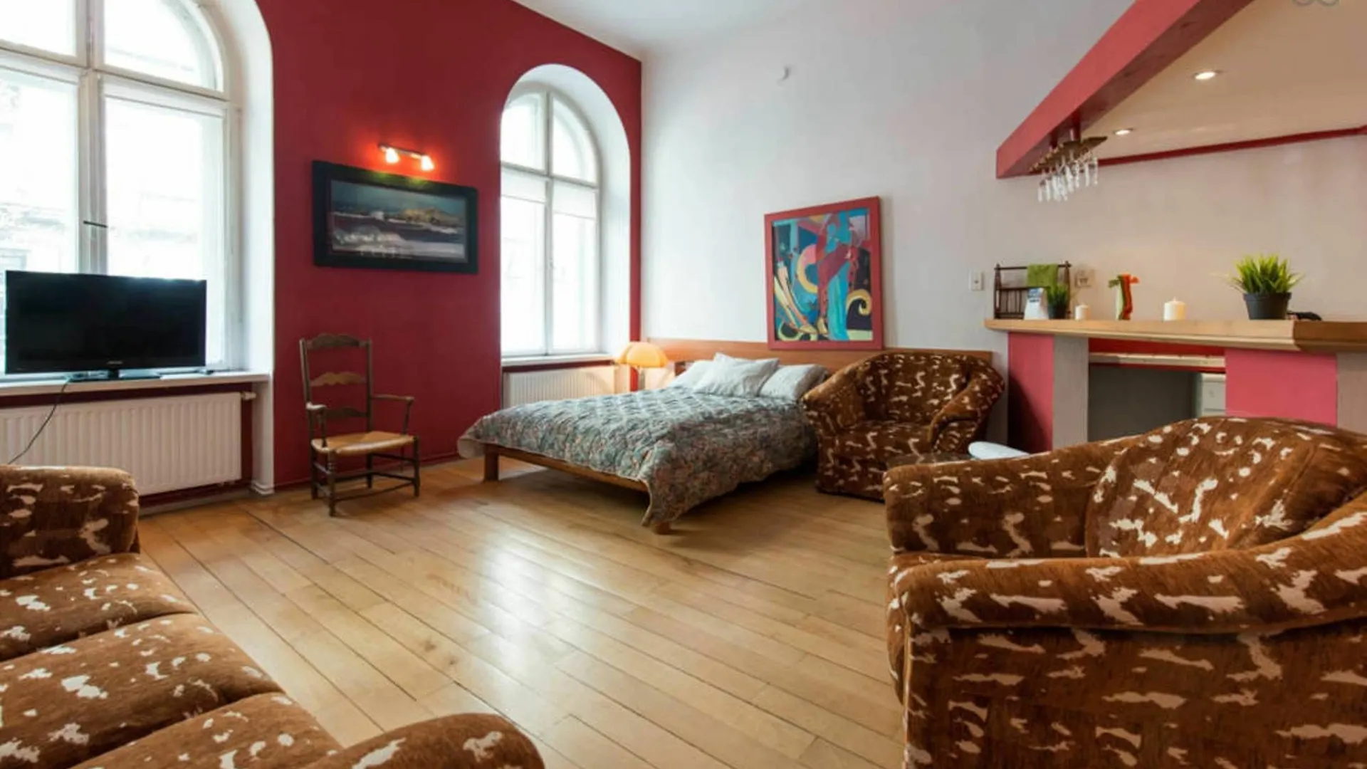 Penguin Rooms - City Center Krakow 0*,  Poland