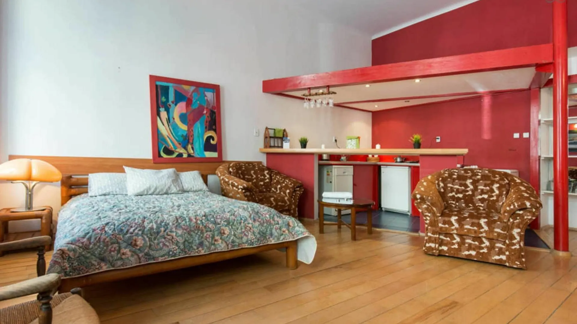 Penguin Rooms - City Center Krakow Apartment