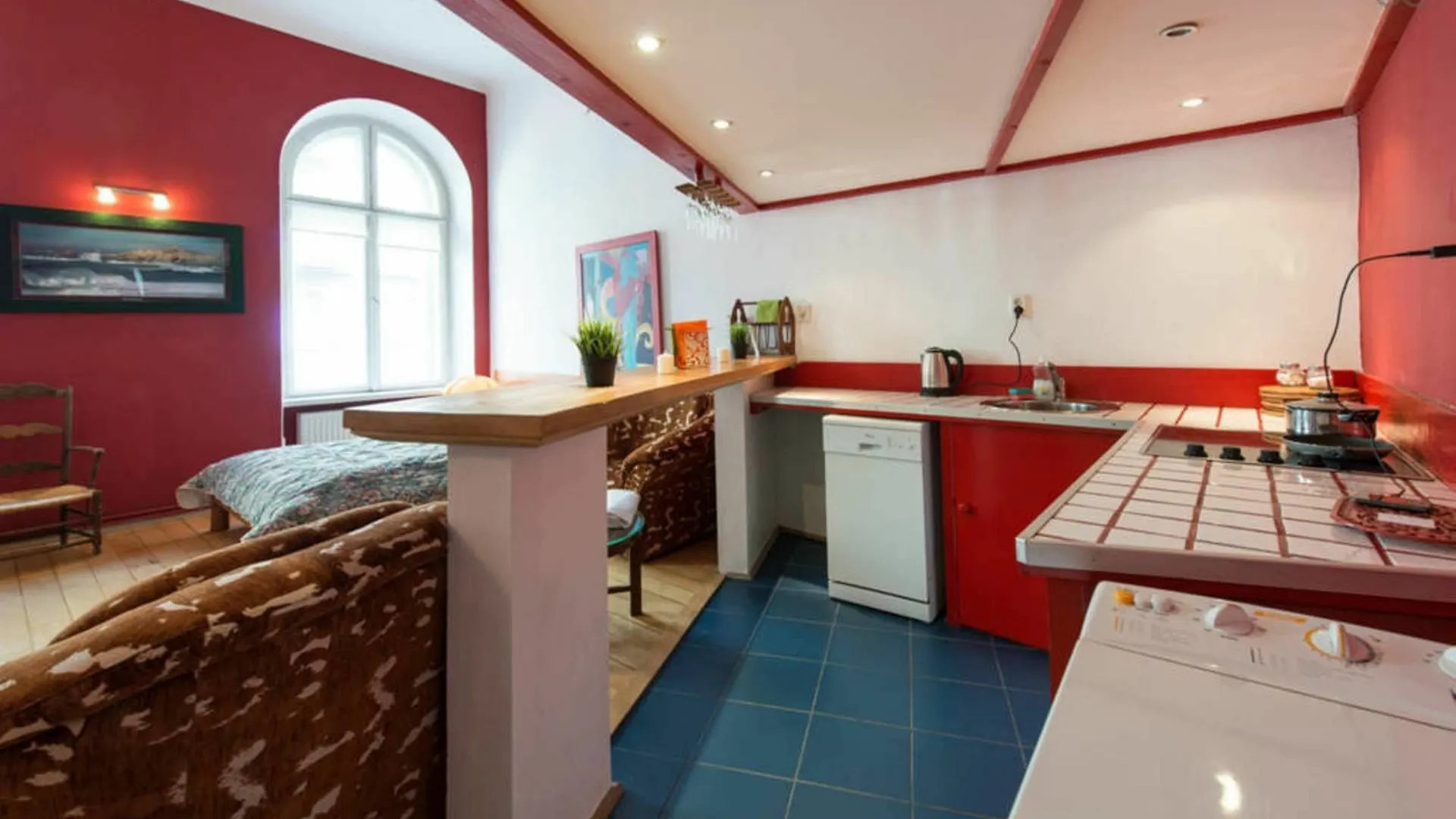 Apartment Penguin Rooms - City Center Krakow Poland